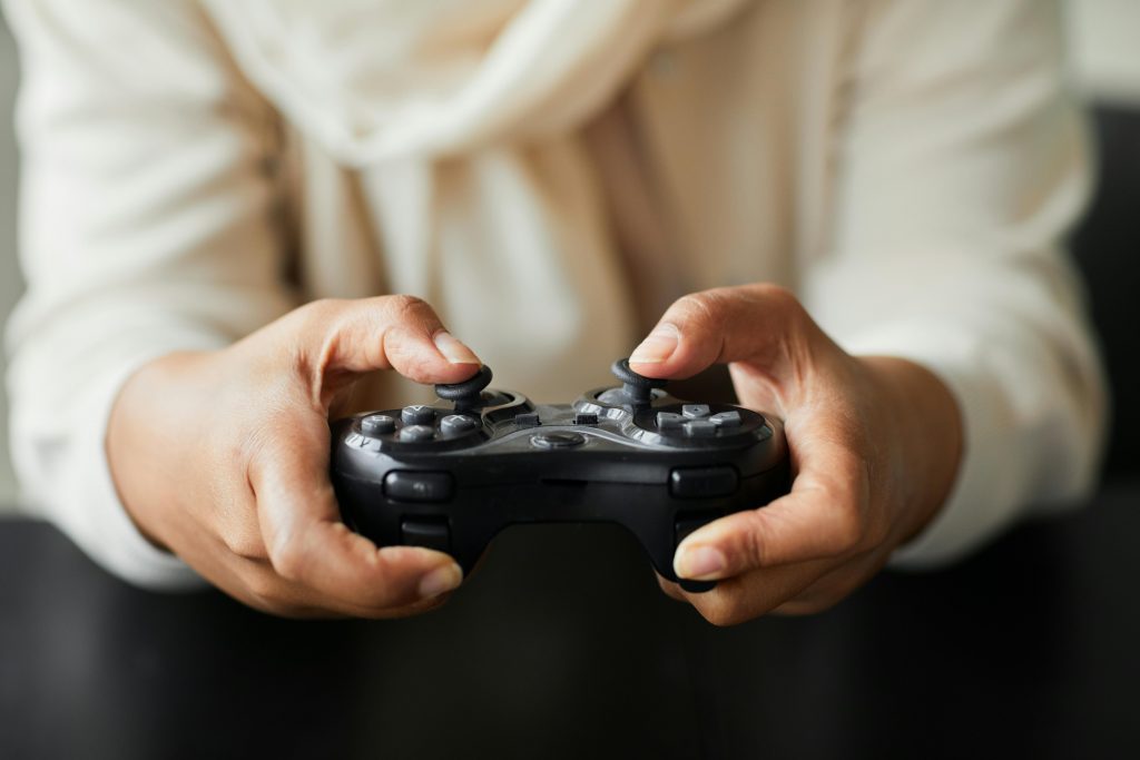 Gamer holding controller